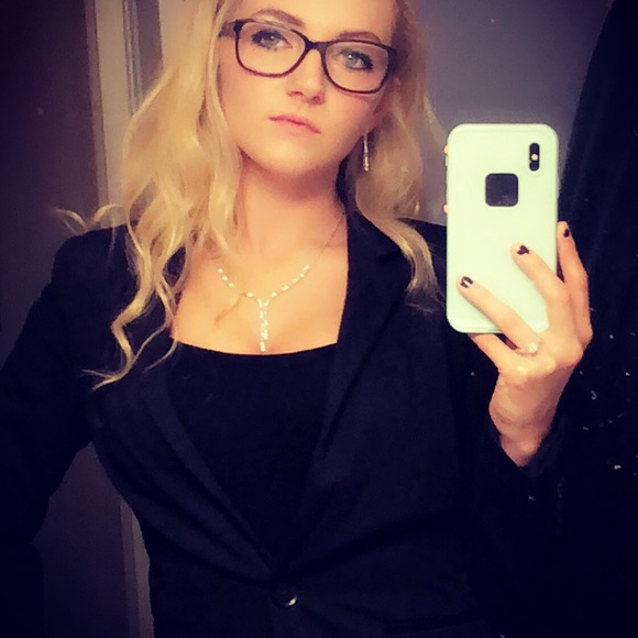 Meet your Posher, Marissa - Picture 6 of 15